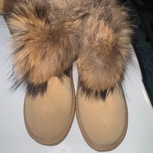 Cozy Tan Fur-Trimmed Winter Boots